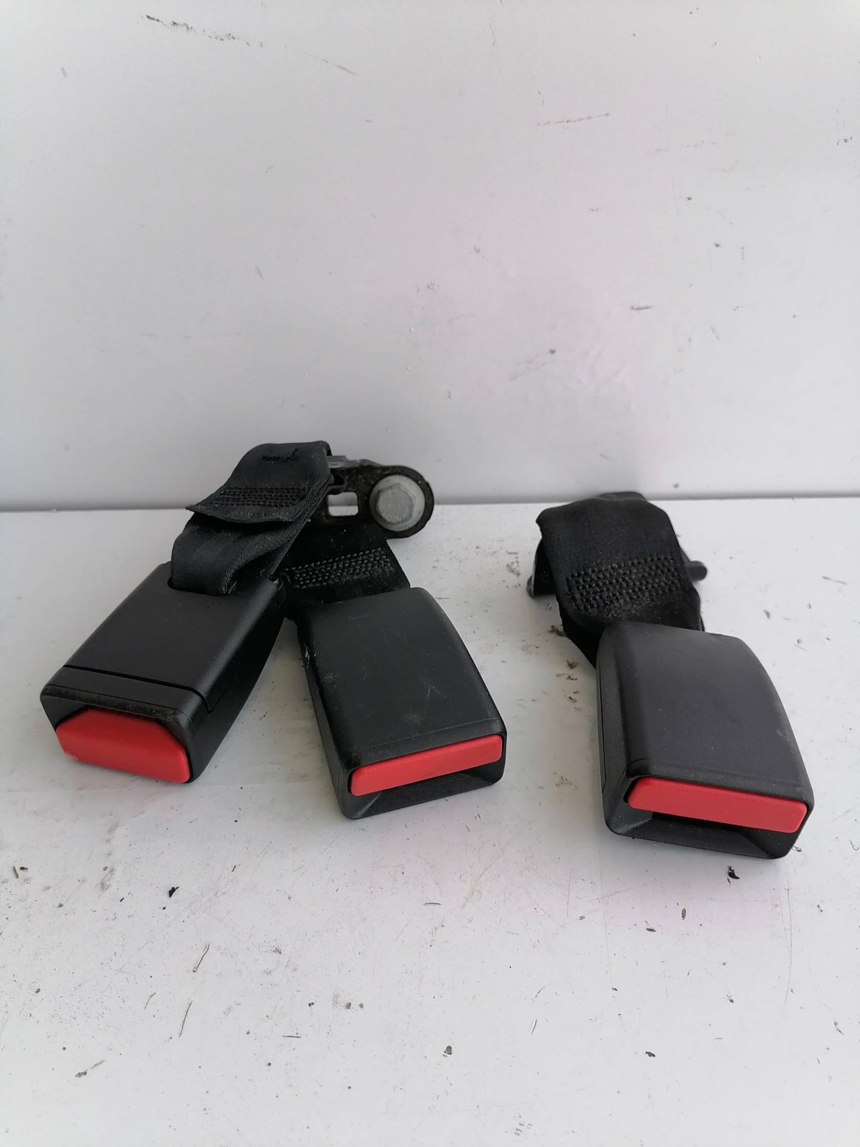 Aggancio cintura di sicurezza post. dx.